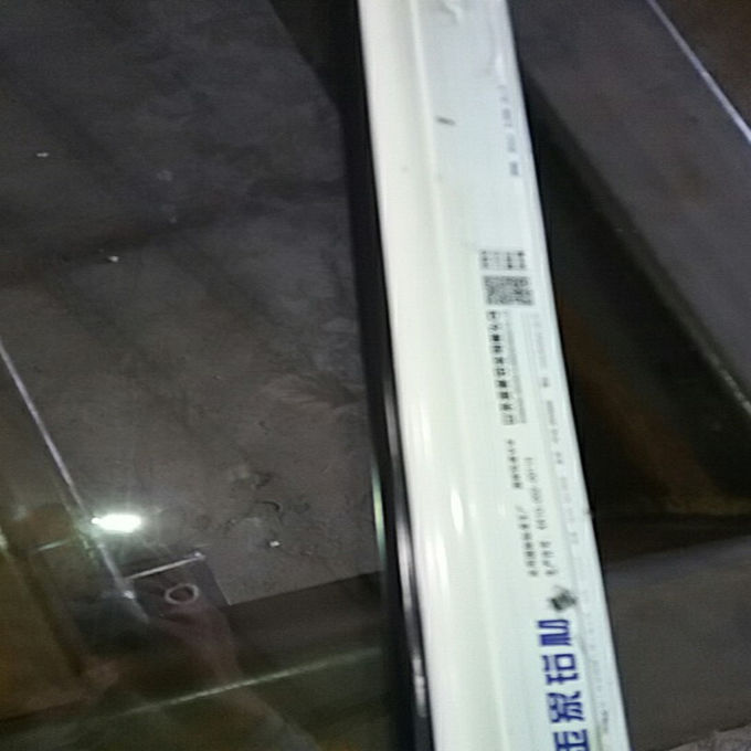 Cantilever type CNC door and window glass Sealing machine 0